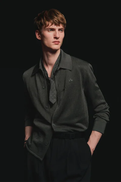 Look 19